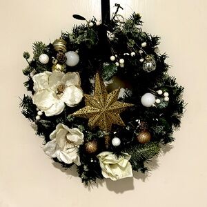 Handmade holiday Wreath, 18 inches